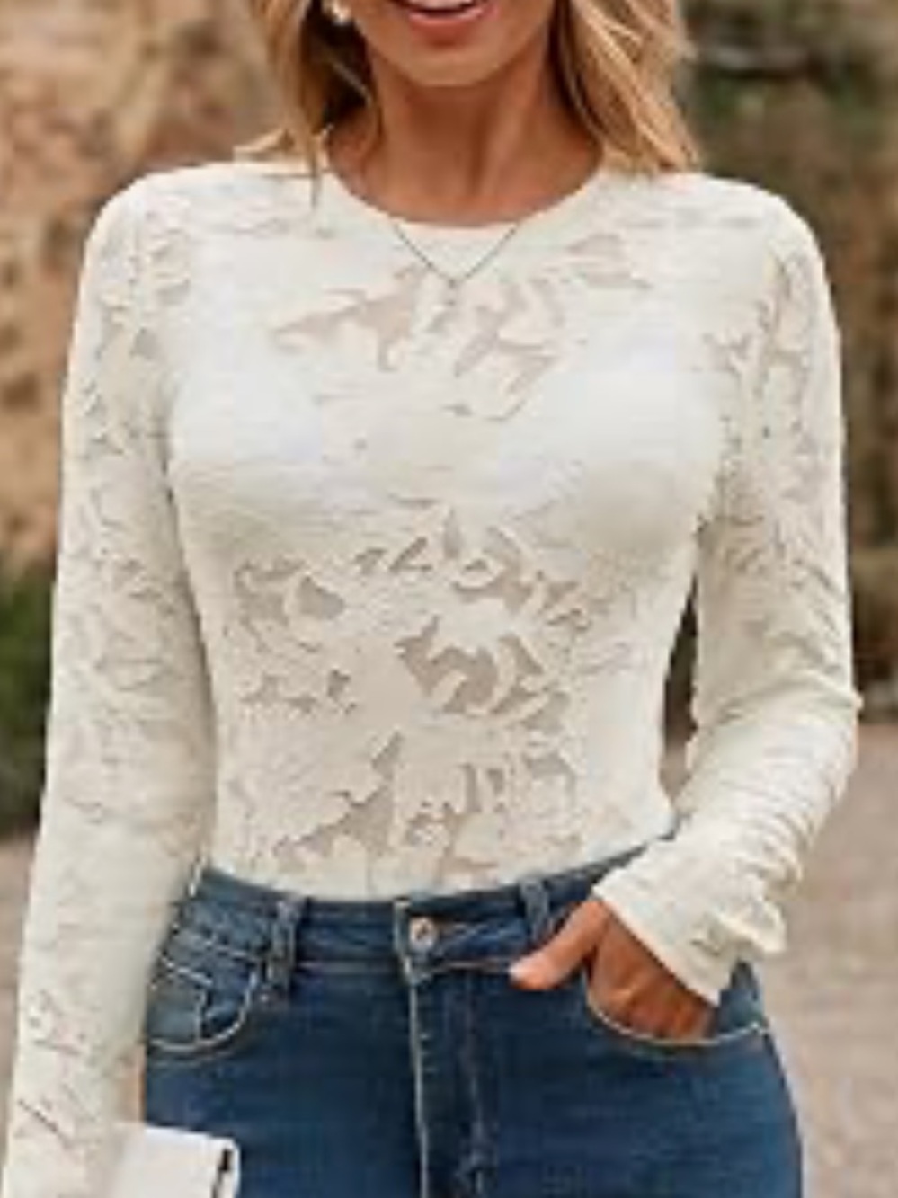 Women's Cream off White Lace Long-Sleeve Top🚌